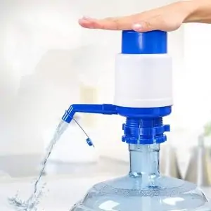 مضخة مياه يدوية صغيرة للمنزل والرحلات Drinking Manual Water Pump